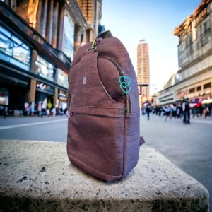 Retro back sling i aubergine - laget i kork