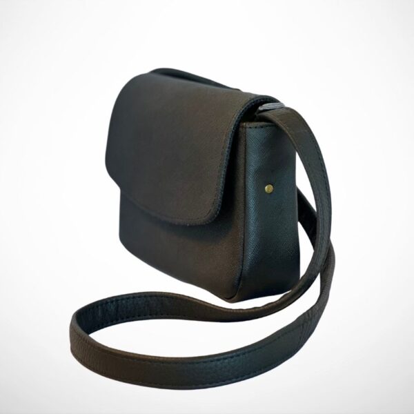 Alyssa Cross Over Veske, Sort og Gun Metal siden