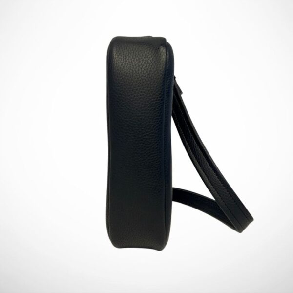 aries crossbody skulderveske i svart